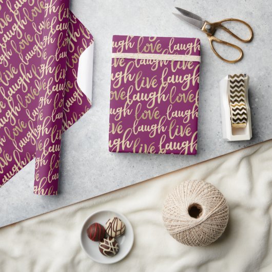 Live Laugh Love Faux Gold Lettering Dark Magenta Cadeaupapier (Crafts)