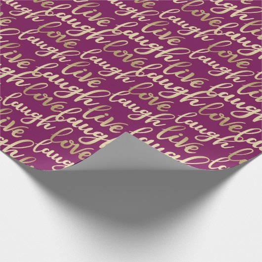 Live Laugh Love Faux Gold Lettering Dark Magenta Cadeaupapier (Hoek)