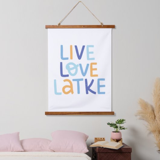 Live Love Latke Hanukkah Design Hangend Wandkleed (Slaapkamer)