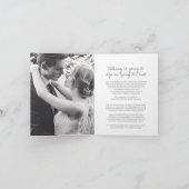 Live stream foto van Monogram grijs witte bladbrui Aankondiging (Binnen)