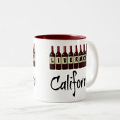 Livermore California Red Wine Bottles Tasting Fun Tweekleurige Koffiemok (Voorkant rechts)