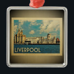Liverpool Vintage Travel Ornament Verenigd Koninkr<br><div class="desc">Een Liverpool-ornament met het Royal Liver-gebouw op de rivier Mersey voor deze Engelse scene.</div>