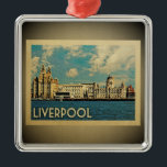 Liverpool Vintage Travel Ornament Verenigd Koninkr<br><div class="desc">Een  Liverpool-ornament met het Royal Liver-gebouw op de rivier Mersey voor deze Engelse scene.</div>