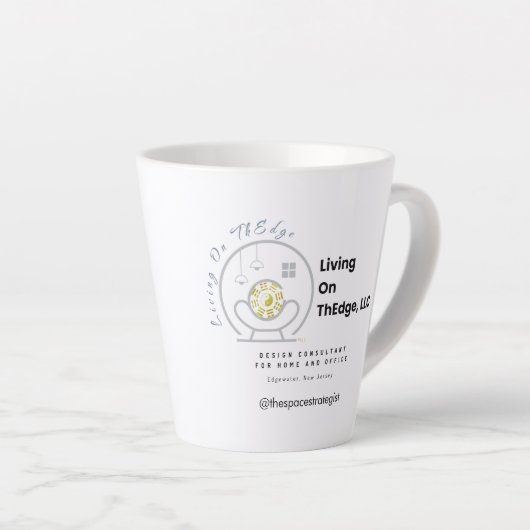 Living On ThEdge, LLC Logo Latte Mok (Rechterhoek)