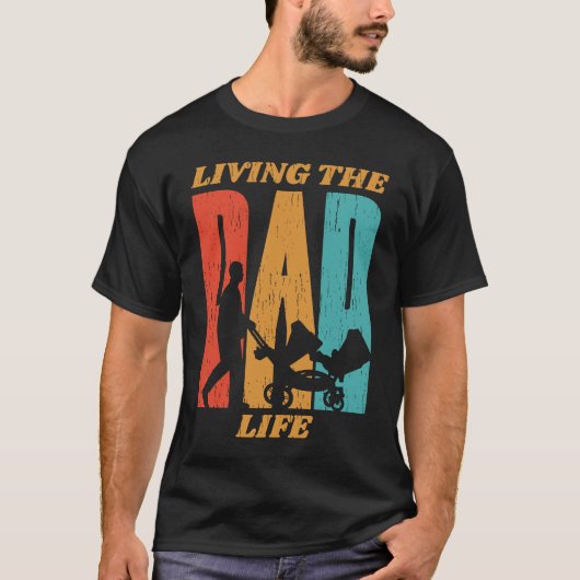 Living the Dad Life Twins in Stroller Graphic T-shirt (Voorkant)