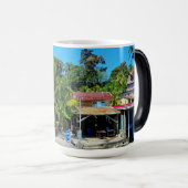 Livingston's Caribbean Charm Magische Mok (Voorkant rechts)