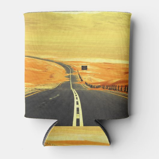 Liwa Oasis Asfalt Road, duinen. Blikjeskoeler (Voorkant)