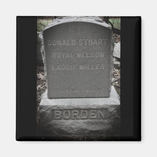 Lizzie Borden Dog Headstone - Pet Cemetery Magneet (Voorkant)