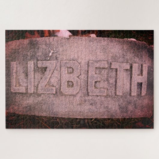 Lizzie Borden Gravestone "Lizbeth" Herfst, MA Legpuzzel (Horizontaal)