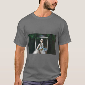 Lizzy McAlpine Older Albumhoes Geïnspireerde Kunst T-shirt