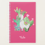 Llama Cactus Waterverf Scene Hot Pink Planner<br><div class="desc">De scène llama in waterverf, die u met jouw naam of douanetekst kunt personaliseren. Kute white wooly lama met een bloem in haar haar, traditionele Peruaanse gekleurde tassels en een bijbehorende zadelmat. Deze kleine schoonheid staat in een bloeiende cactus tuin met roze en gele bloei. Dit is een transparant ontwerp...</div>