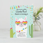 Llama Fiesta Hart Zonnebril Verjaardag Uitnodiging (Staand voorkant)