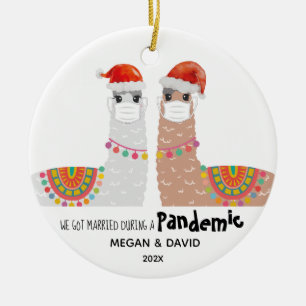 Llama First Pandemic Married Funny Santa Hat Keramisch Ornament