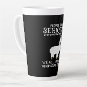 Llama Gift | Mensen moeten serieus Latte Mok (Linkerhoek)