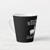 Llama Gift | Mensen moeten serieus Latte Mok (Linkerhoek)