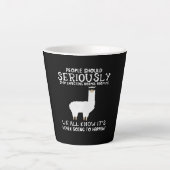 Llama Gift | Mensen moeten serieus Latte Mok (Voorkant)