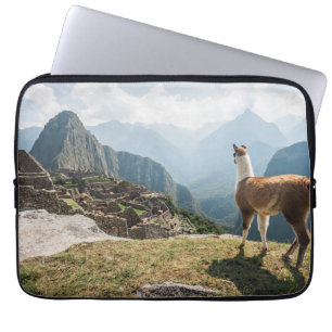 Llama Overzien Ruins Machu Picchu, Peru Laptop Sleeve