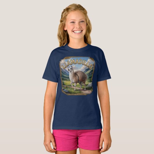 Llamadillo Photographic – Llama Armadillo Funny T-shirt (Voorkant volledig)
