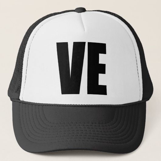 (LO)VE TRUCKER PET (Voorkant)