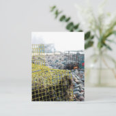 Lobster Traps on Rocky Beach Briefkaart (Staand voorkant)