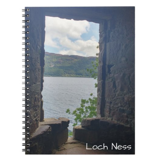 Loch Ness gezien van Urquhart Castle Notitieboek (Voorkant)