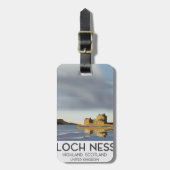 Loch Ness, Highlands, Scotland reisposter Bagagelabel (Voorkant verticaal)