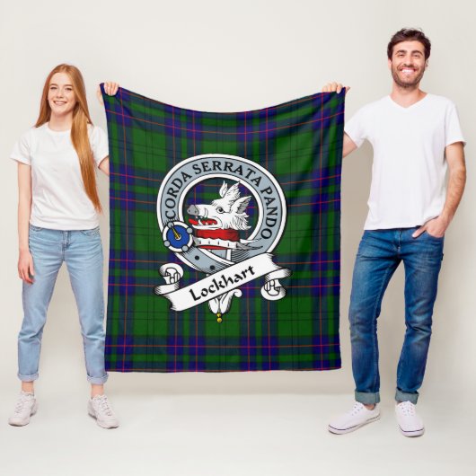 Lockhart Modern Clan Badge Tartan Pset Fleece Deken (In situ)