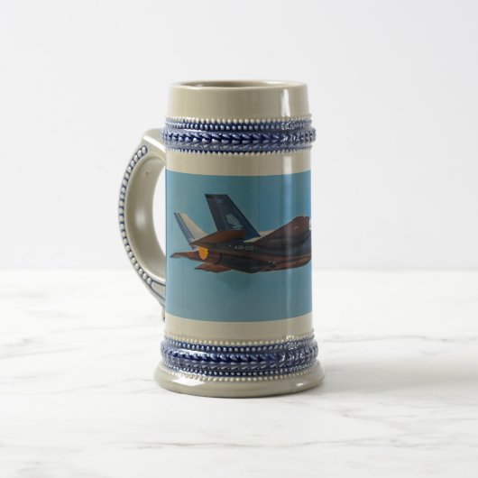 Lockheed Martin F-35A Lightning II Beer Stein Bierpul (Voorkant links)
