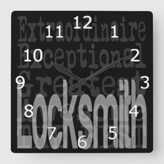 Locksmith Extraordinaire Vierkante Klok (Voorkant)