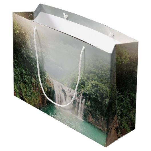 Loefwaterval in een bergbos groot cadeauzakje (Achterkant Gekanteld)