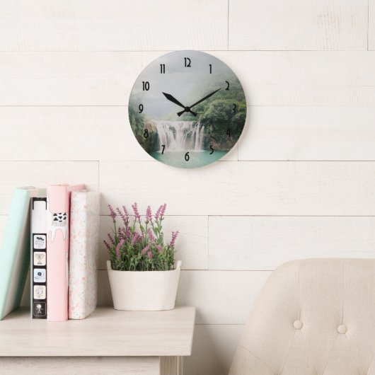 Loefwaterval in een bergbos grote klok (Leeskamer)