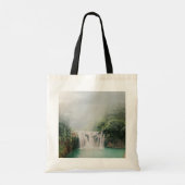 Loefwaterval in een bergbos tote bag (Achterkant)