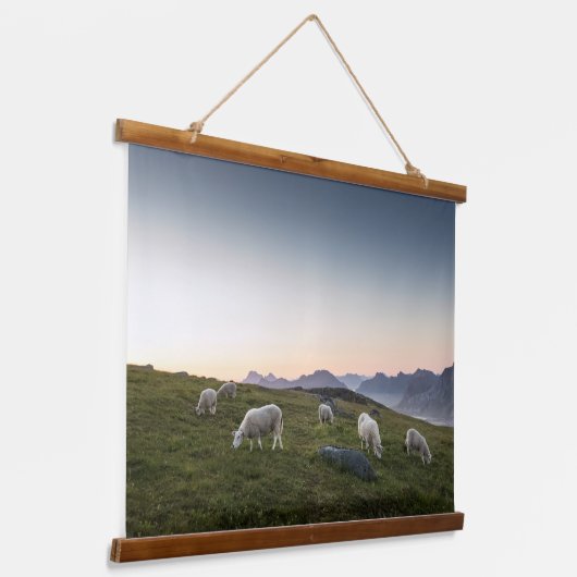 Lofoten Sheep Hangend Wandkleed (Gebogen)