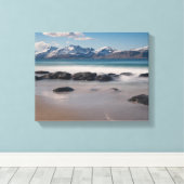 Lofoten Vikten Beach Canvas Afdruk (Insitu (Houten vloer))