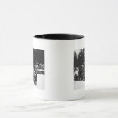 Logboeken die door een team van paarden op een sle mok (Midden)