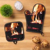 Logboeken in de vuurfoto van de Fireplace Ovenwant & Pannenlap Set (Top down)