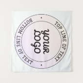 Logo & aangepaste tekst uploaden | Perzik Roze & P Wandkleed (Voorkant (horizontaal))