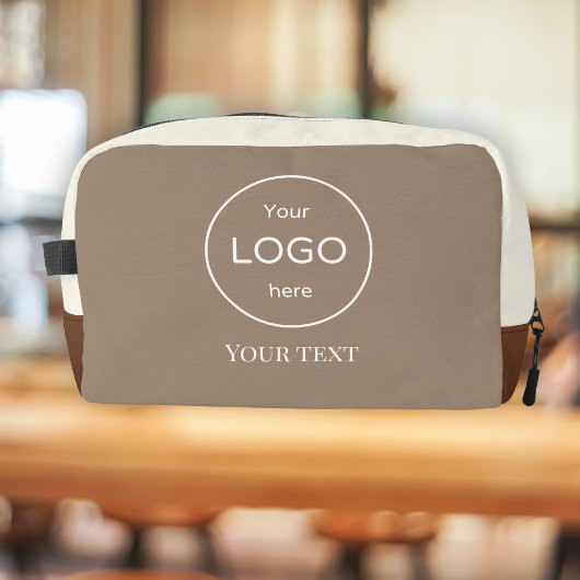 Logo beige bruin accessoire cosmetische doppzak toilettasje