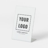 Logo eenvoudige, moderne professional reclamebord met voetstuk (Voorkant)