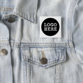 Logo Hier Vierkante Button 5,1 Cm (In situ)