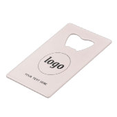 Logo met tekst QR code Business Blush Pink Creditkaart Flessenopener (Voorkant Gekanteld)