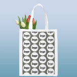Logo Pattern Business Branding Promotionele Groen Boodschappentas<br><div class="desc">Eenvoudig logo-brandingpatroon om merkloyaliteit te bevorderen en uw kleine bedrijf te promoten. Vervang de logo door uw eigen kleur en wijzig de achtergrondkleur in het Ontwerpgereedschap om deze aan te passen. Geweldig voor uw medewerkers en medewerkers, om te gebruiken in uw bedrijf en weg te geven aan uw klanten en...</div>