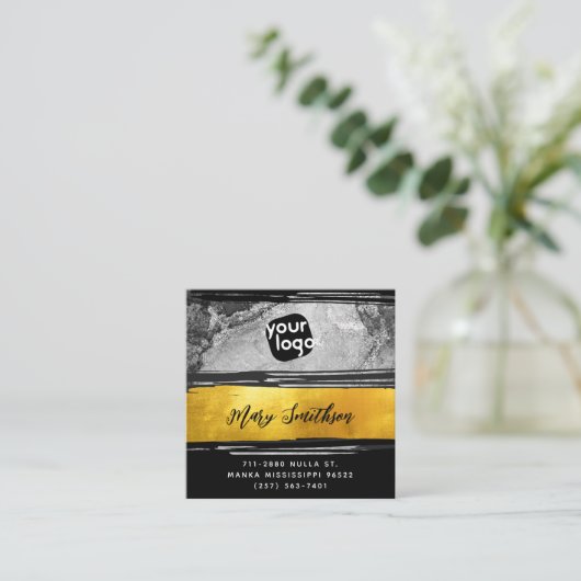 Logo, QR-code en sociale media goud zwart koolstof Vierkante Visitekaartje (Staand voorkant)