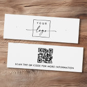 Logo QR code witte stud oorbel display kaart