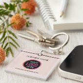Logo, tekst dubbelzijdig licht blush roze sleutelhanger (Voorkant Rechts)