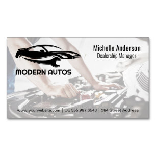 Logo voor Auto Reparatie Monteur die aan Auto We Magnetisch Visitekaartje