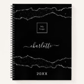 Logo voor zwarte zilverrog notitieboek (Voorkant)