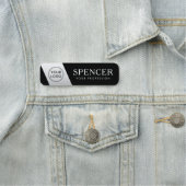 Logo werknemers lichte grijze gradiënt zwart naamplaatje (In situ)