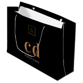 Logo zwarte goudmonogram initialen winkelen groot cadeauzakje (Voorkant Gekanteld)