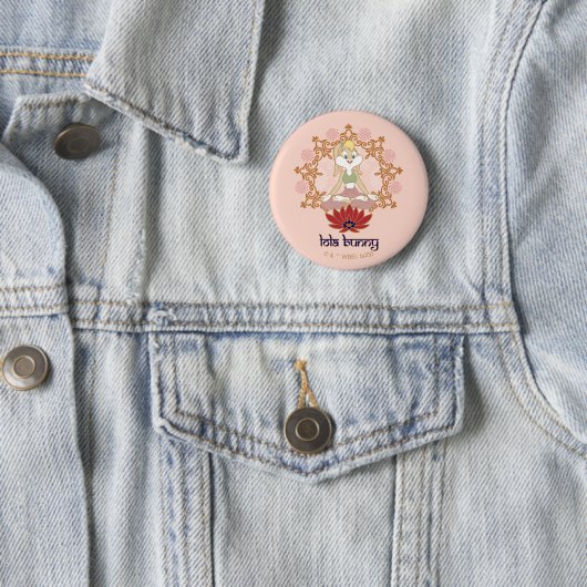 Lola Bunny Yoga Lotus Pose Ronde Button 5,7 Cm (In situ)